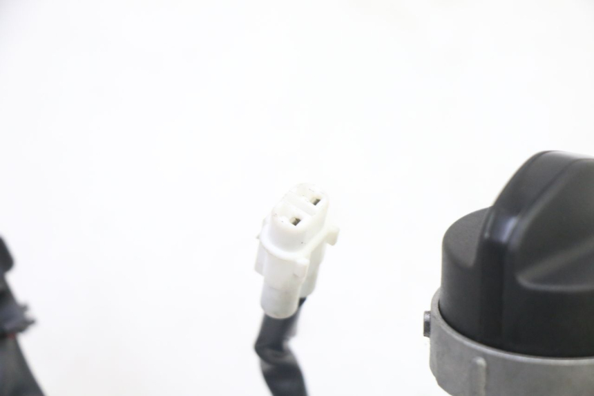 photo de STACYJKA PIAGGIO MP3 HPE 310 (2024 - 2025) - Inny kąt widzenia