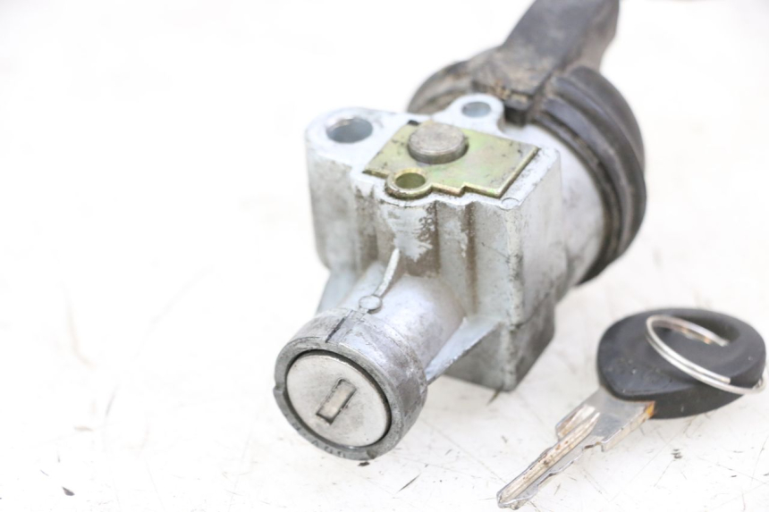 photo de STACYJKA PEUGEOT LUDIX 50 (2008 - 2017) - Punkty mocowania