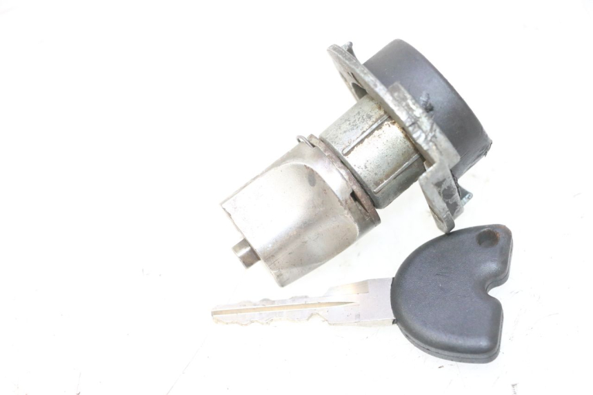 photo de NEIMAN PIAGGIO VESPA LX 2T 50 (2005 - 2013) - Zoom stanu zużycia