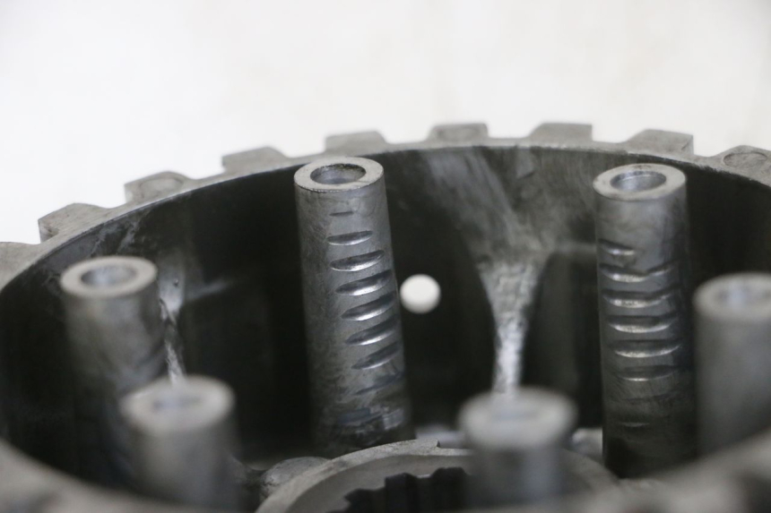 photo de ZESPÓŁ SPRZĘGŁA YAMAHA TDM ABS 900 (2002 - 2014) - Inny kąt widzenia