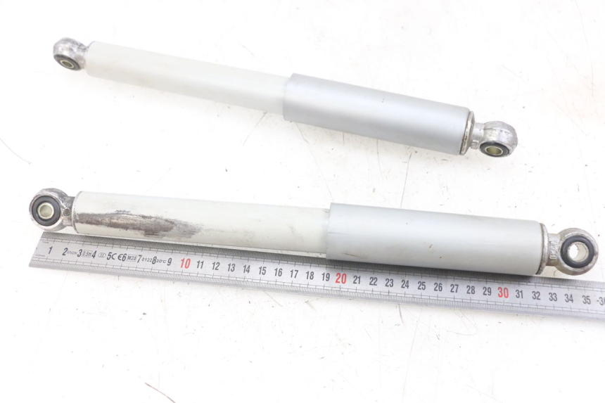 photo de ZESTAW TYLNYCH AMORTYZATORÓW PEUGEOT 103 VOGUE VS2 50 (2004 - 2017) - Zoom stanu zużycia