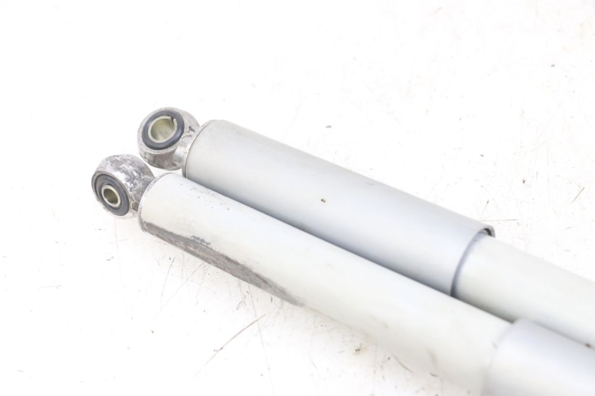 photo de ZESTAW TYLNYCH AMORTYZATORÓW PEUGEOT 103 VOGUE VS2 50 (2004 - 2017) - Widok ogólny