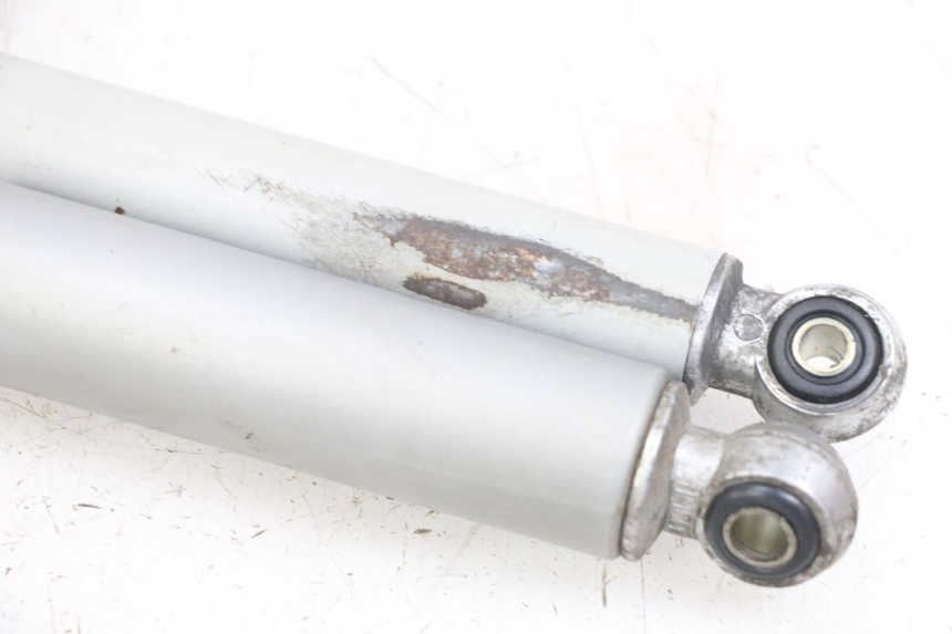 photo de ZESTAW TYLNYCH AMORTYZATORÓW PEUGEOT 103 VOGUE VS2 50 (2004 - 2017) - Punkty mocowania