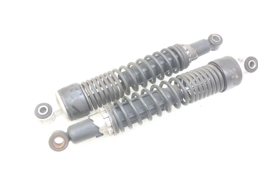 photo de PARA AMORTYZATORÓW TYLNYCH PIAGGIO BEVERLY 125 (2010 - 2015) - Zbliżenie techniczne