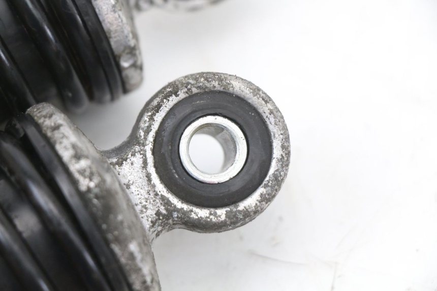 photo de PARA AMORTYZATORÓW TYLNYCH SUZUKI BURGMAN 125 (2007 - 2014) - Widok ogólny