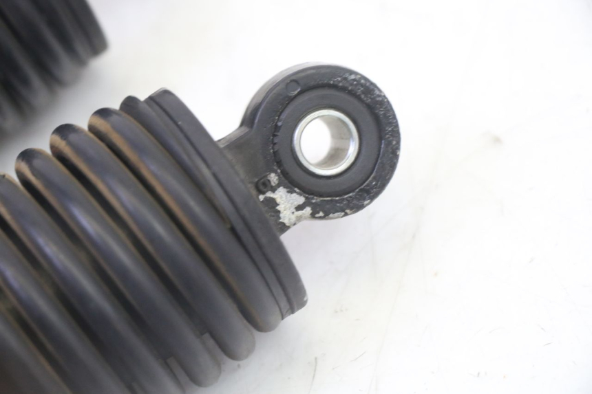 photo de PARA AMORTYZATORÓW TYLNYCH YAMAHA CYGNUS X INJECTION 125 (2007 - 2013) - Część sprawdzona