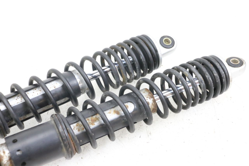 photo de PARA AMORTYZATORÓW TYLNYCH KYMCO DINK STREET 125 (2009 - 2014) - Zbliżenie techniczne