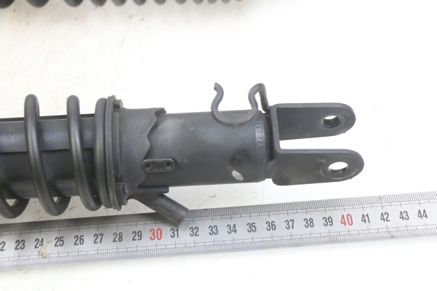 photo de PARA AMORTYZATORÓW TYLNYCH KYMCO DOWNTOWN ABS 125 (2015 - 2017) - Szczegół części