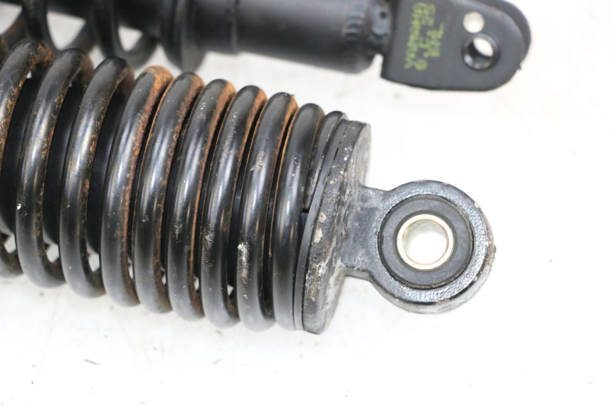 photo de PARA AMORTYZATORÓW TYLNYCH MBK FLAME X 125 (2007 - 2016) - Szczegóły charakterystyczne