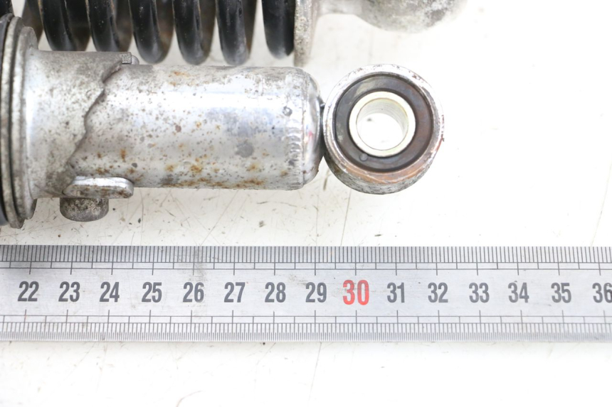 photo de PARA AMORTYZATORÓW TYLNYCH HYOSUNG GF 125 (2001 - 2005) - Szczegół części