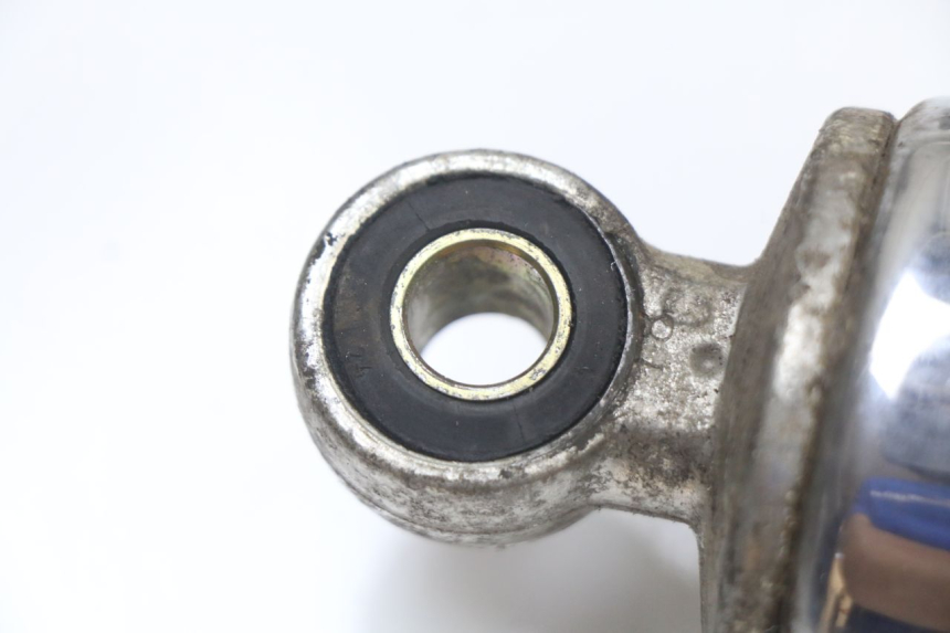 photo de PARA AMORTYZATORÓW TYLNYCH SUZUKI GN 125 (1997 - 2000) - Punkty mocowania