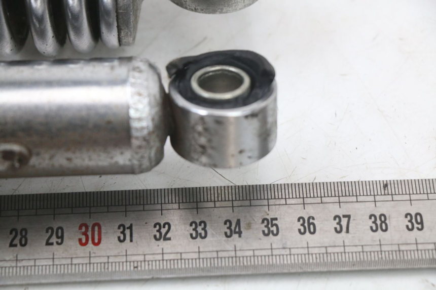 photo de PARA AMORTYZATORÓW TYLNYCH SUZUKI GSX E 250 (1982 - 1983) - Zoom stanu zużycia