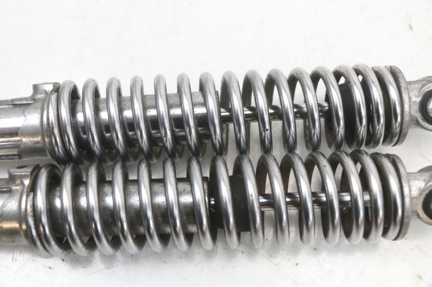 photo de PARA AMORTYZATORÓW TYLNYCH SUZUKI GSX E 250 (1982 - 1983) - Widok ogólny