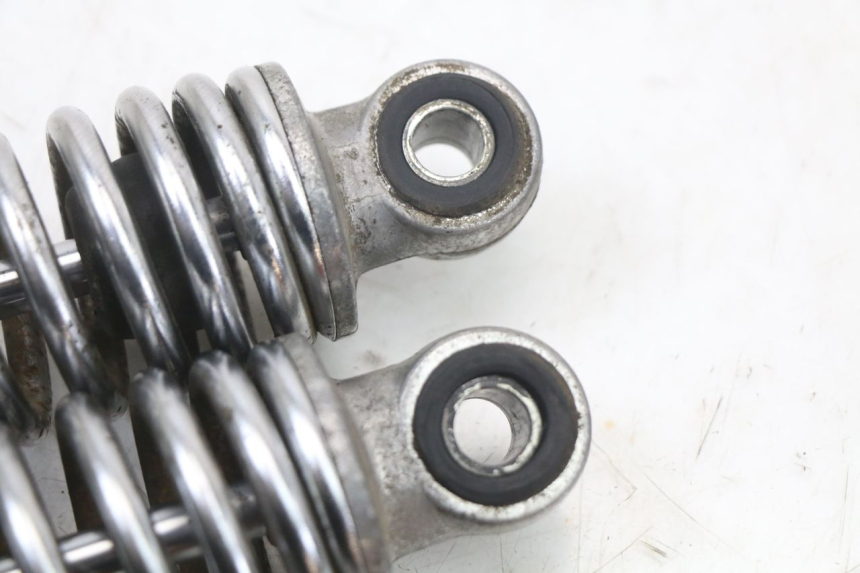 photo de PARA AMORTYZATORÓW TYLNYCH SUZUKI GSX E 250 (1982 - 1983) - Punkty mocowania