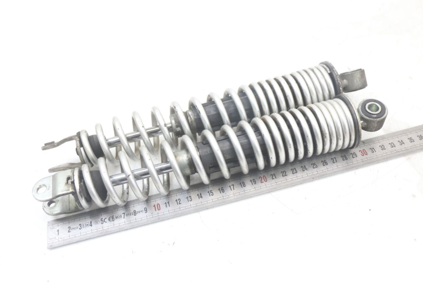 photo de PARA AMORTYZATORÓW TYLNYCH HONDA PCX (JF28) 125 (2009 - 2011) - Szczegół części