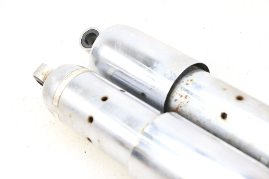 photo de PARA AMORTYZATORÓW TYLNYCH HONDA VT C2 SHADOW 750 (1997 - 2001) - Oznaczenia i referencje