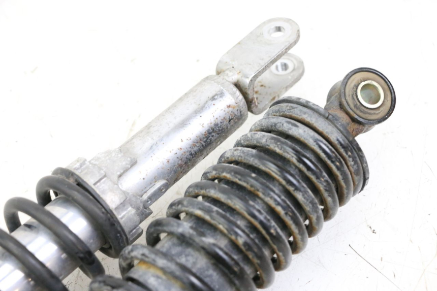 photo de PARA AMORTYZATORÓW TYLNYCH SYM JOYMAX 125 (2010 - 2017) - Punkty mocowania