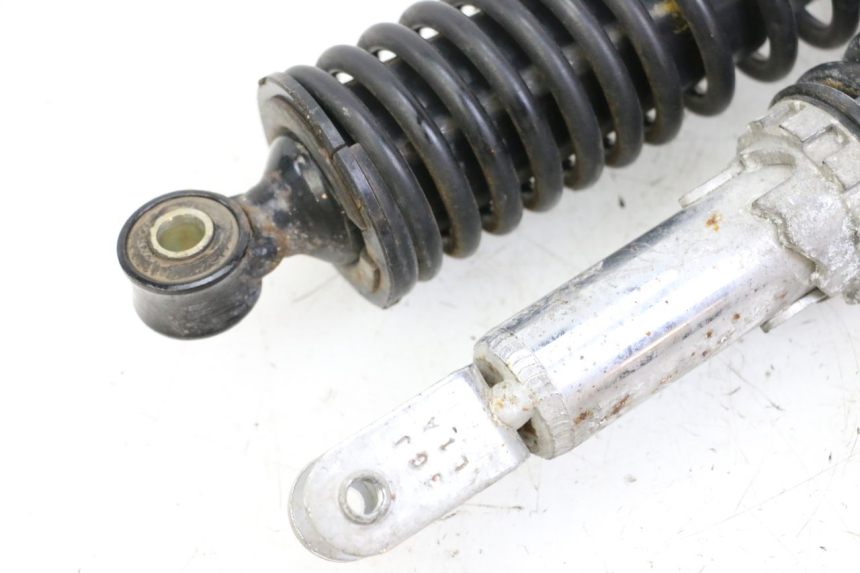 photo de PARA AMORTYZATORÓW TYLNYCH SYM JOYMAX 125 (2010 - 2017) - Oznaczenia i referencje