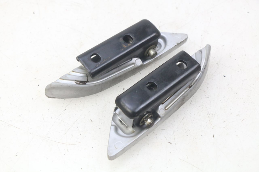 photo de PARA AMORTYZATORÓW TYLNYCH PIAGGIO LIBERTY IGET 4T 50 (2015 - 2020) - Szczegół części