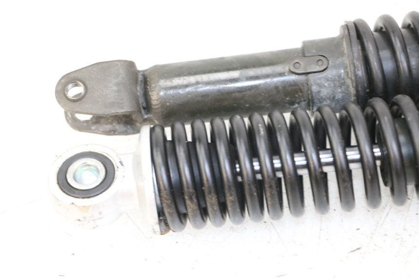 photo de ZESTAW TYLNYCH AMORTYZATORÓW PEUGEOT VIVACITY 125 (2010 - 2017) - Zbliżenie techniczne