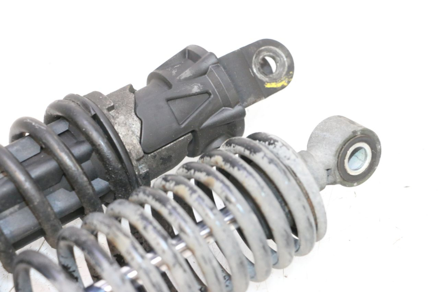 photo de PARA AMORTYZATORÓW TYLNYCH PEUGEOT SATELIS COMPRESSOR K15 125 (2006 - 2009) - Szczegóły charakterystyczne