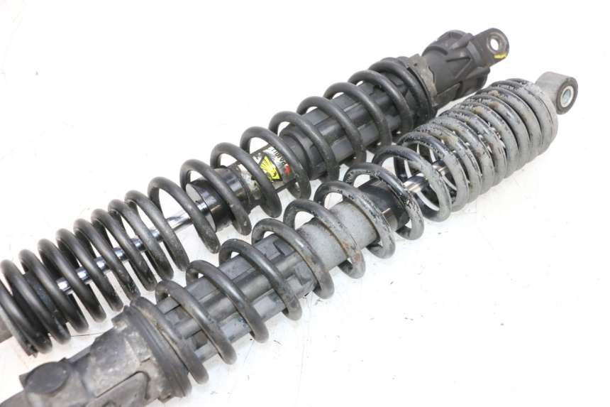 photo de PARA AMORTYZATORÓW TYLNYCH PEUGEOT SATELIS COMPRESSOR K15 125 (2006 - 2009) - Oznaczenia i referencje