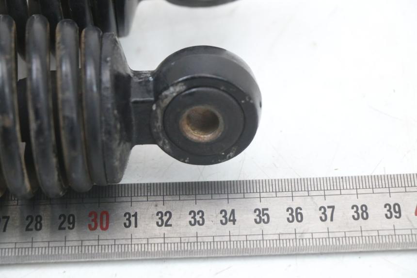 photo de PARA AMORTYZATORÓW TYLNYCH PEUGEOT TWEET 125 (2018 - 2021) - Zoom stanu zużycia