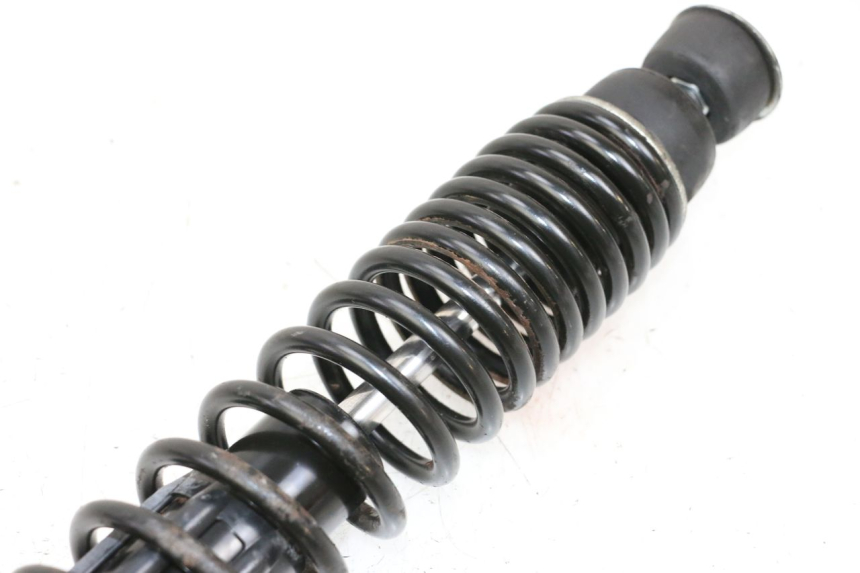 photo de PARA AMORTYZATORÓW TYLNYCH PIAGGIO VESPA GTS SUPER IE 125 (2009 - 2016) - Zbliżenie komponentów