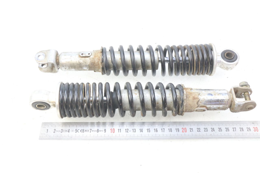 photo de PARA AMORTYZATORÓW TYLNYCH EUROCKA VIRTUALITY GT 4T 50 (2011 - 2017) - Zoom stanu zużycia