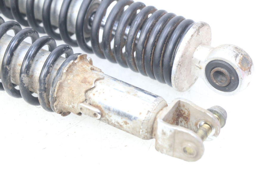 photo de PARA AMORTYZATORÓW TYLNYCH EUROCKA VIRTUALITY GT 4T 50 (2011 - 2017) - Stan powierzchni