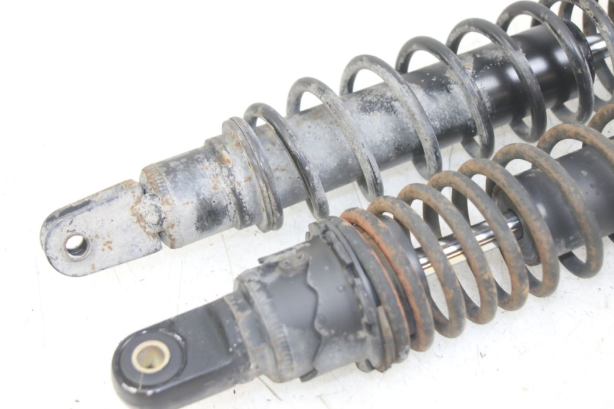 photo de ZESTAW TYLNYCH AMORTYZATORÓW KYMCO X-CITING XCITING 400 (2014 - 2018) - Zbliżenie techniczne