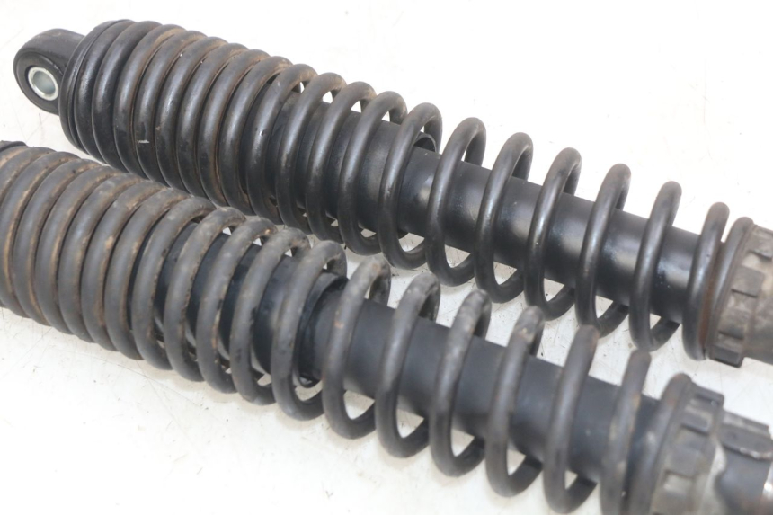 photo de PARA AMORTYZATORÓW TYLNYCH YAMAHA X-MAX XMAX 250 (2006 - 2009) - Zbliżenie techniczne