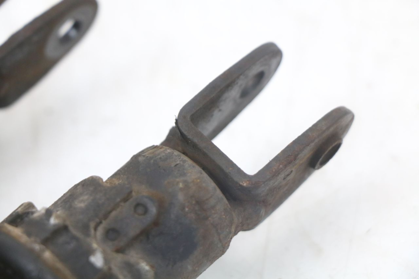 photo de PARA AMORTYZATORÓW TYLNYCH YAMAHA X-MAX XMAX 250 (2006 - 2009) - Oznaczenia i referencje