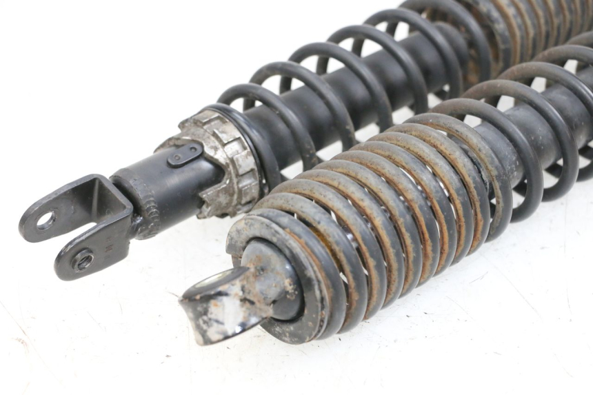 photo de PARA AMORTYZATORÓW TYLNYCH YAMAHA X-MAX XMAX 125 (2010 - 2013) - Zbliżenie techniczne