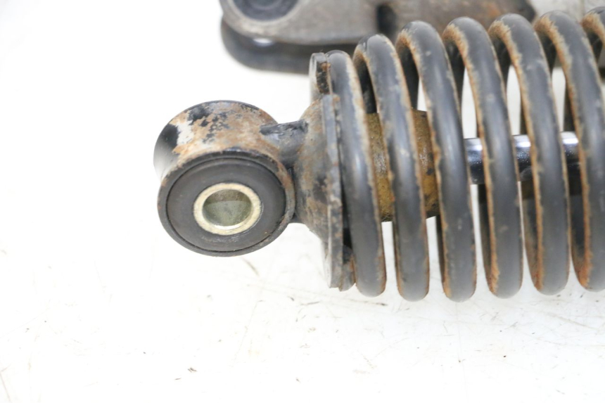 photo de PARA AMORTYZATORÓW TYLNYCH YAMAHA X-MAX XMAX 125 (2010 - 2013) - Punkty mocowania