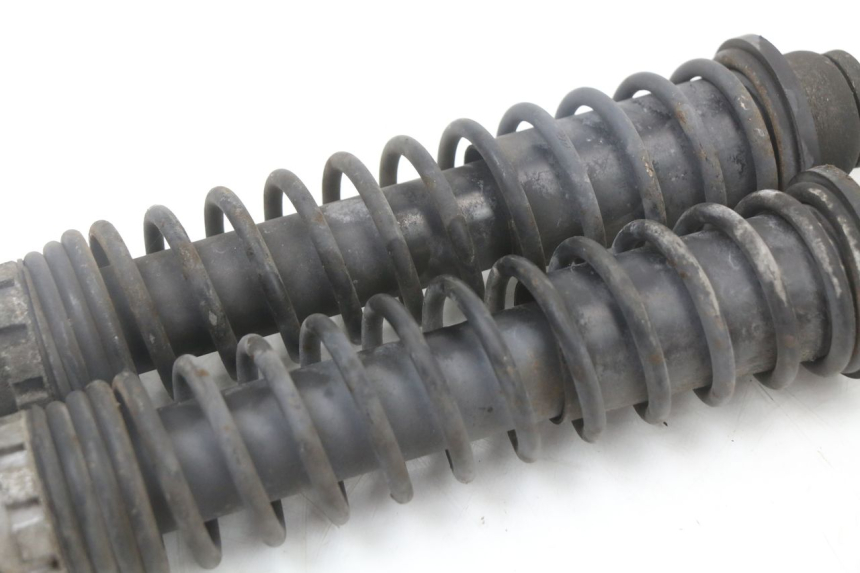 photo de ZESTAW TYLNYCH AMORTYZATORÓW PIAGGIO X8 125 (2004 - 2007) - Zbliżenie techniczne