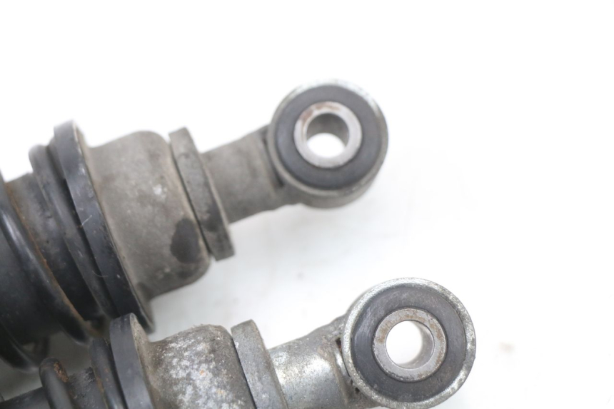 photo de ZESTAW TYLNYCH AMORTYZATORÓW PIAGGIO X8 125 (2004 - 2007) - Punkty mocowania