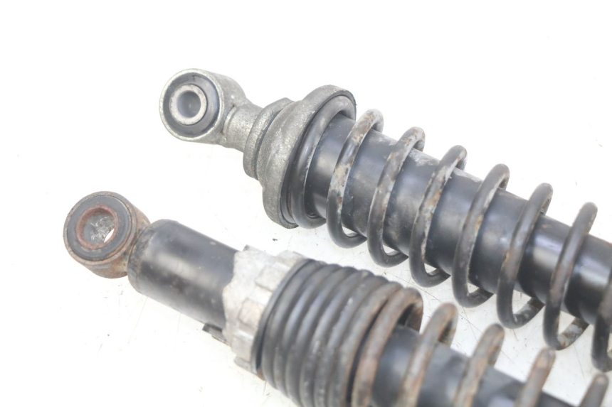 photo de ZESTAW TYLNYCH AMORTYZATORÓW PIAGGIO X9 125 (2000 - 2003) - Punkty mocowania