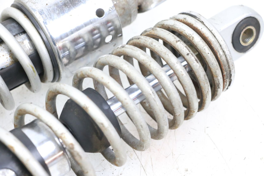 photo de ZESTAW TYLNYCH AMORTYZATORÓW KYMCO XCITING 250 (2006 - 2009) - Oznaczenia i referencje