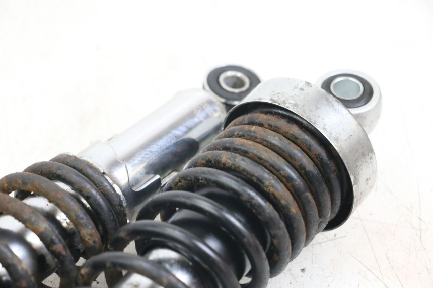 photo de PARA AMORTYZATORÓW TYLNYCH SYM XS 125 (2007 - 2016) - Zbliżenie techniczne