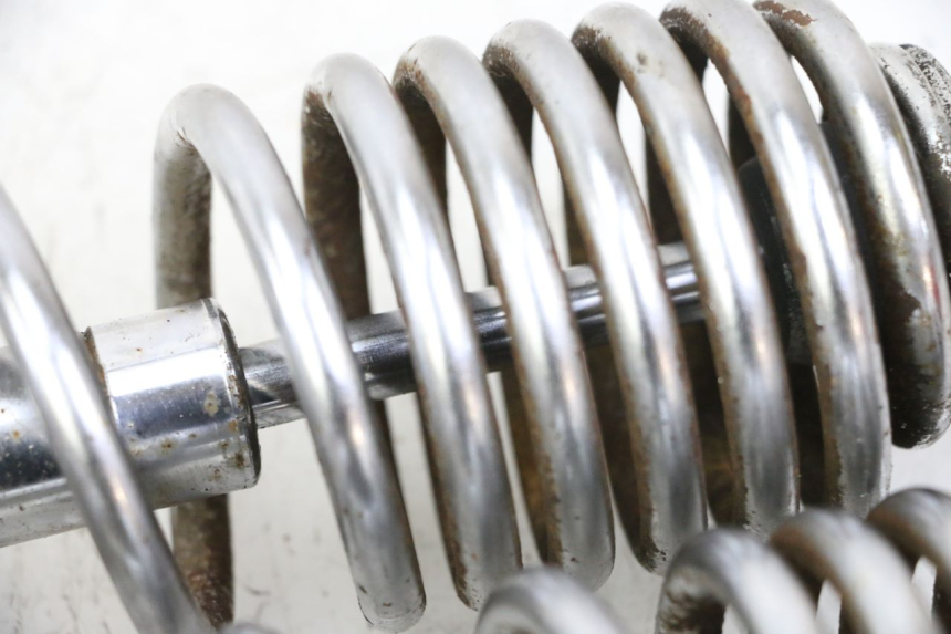 photo de PARA AMORTYZATORÓW TYLNYCH YAMAHA XV VIRAGO 535 (1988 - 2004) - Szczegół części