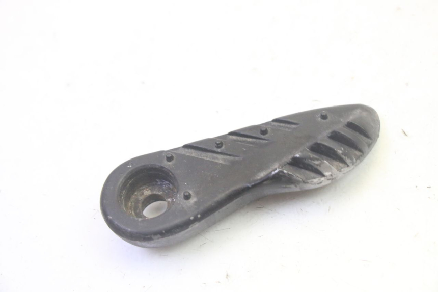 photo de ZESTAW TYLNYCH PODNÓŻKÓW MBK BOOSTER SPIRIT 50 (2004 - 2017) - Inny kąt widzenia