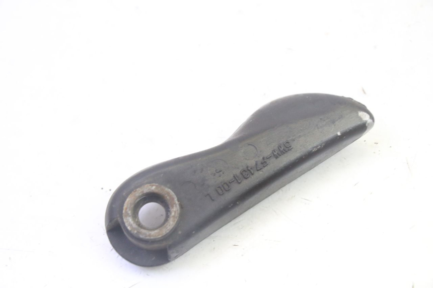 photo de ZESTAW TYLNYCH PODNÓŻKÓW MBK BOOSTER SPIRIT 50 (2004 - 2017) - Zbliżenie techniczne