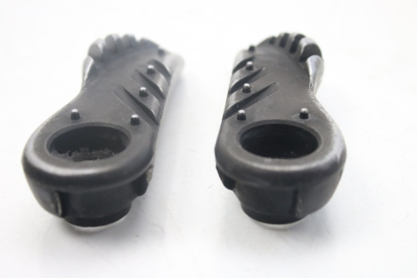 photo de ZESTAW TYLNYCH PODNÓŻKÓW YAMAHA BW'S EASY 50 (2013 - 2016) - Zbliżenie techniczne