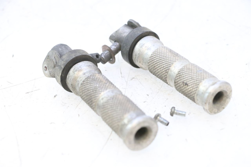photo de PARA NÓG REAR HONDA CB F HORNET 600 (2005 - 2006) - Widok główny