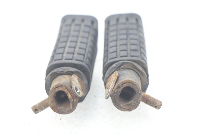 photo de ZESTAW TYLNYCH PODNÓŻKÓW HONDA CBR R 125 (2003 - 2006) - Szczegół części