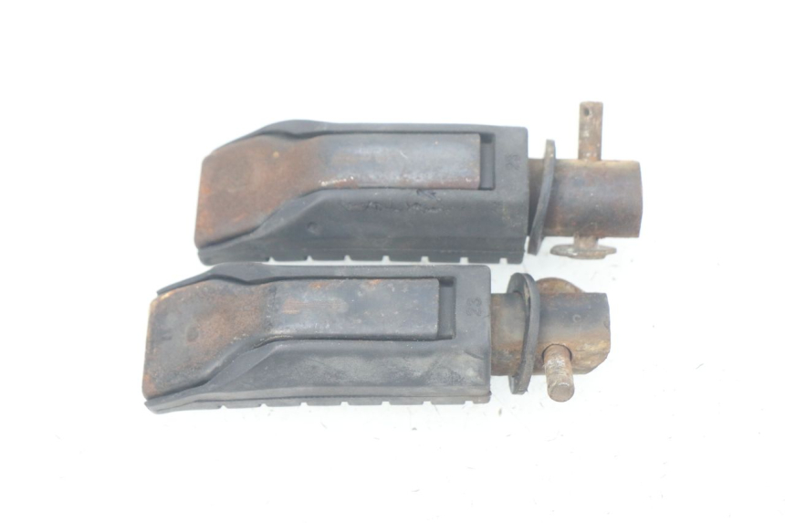 photo de ZESTAW TYLNYCH PODNÓŻKÓW HONDA CBR R 125 (2003 - 2006) - Inny kąt widzenia