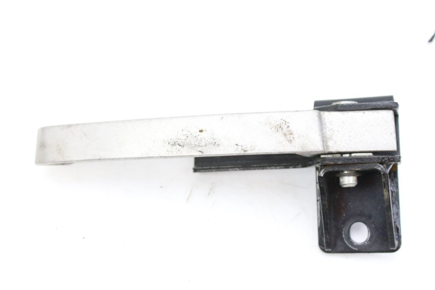 photo de ZESTAW TYLNYCH PODNÓŻKÓW PEUGEOT CITYSTAR 125 (2011 - 2017) - Szczegół części