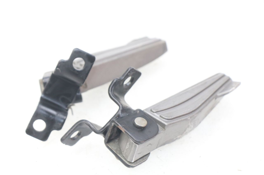 photo de ZESTAW TYLNYCH PODNÓŻKÓW RIDE CLASSIC 2T 50 (2014 - 2022) - Stan powierzchni