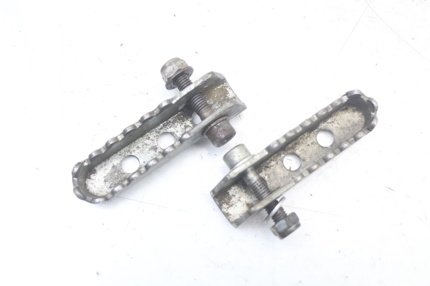 photo de ZESTAW TYLNYCH PODNÓŻKÓW DERBI SENDA SM DRD X-TREME 50 (2011 - 2017) - Widok główny